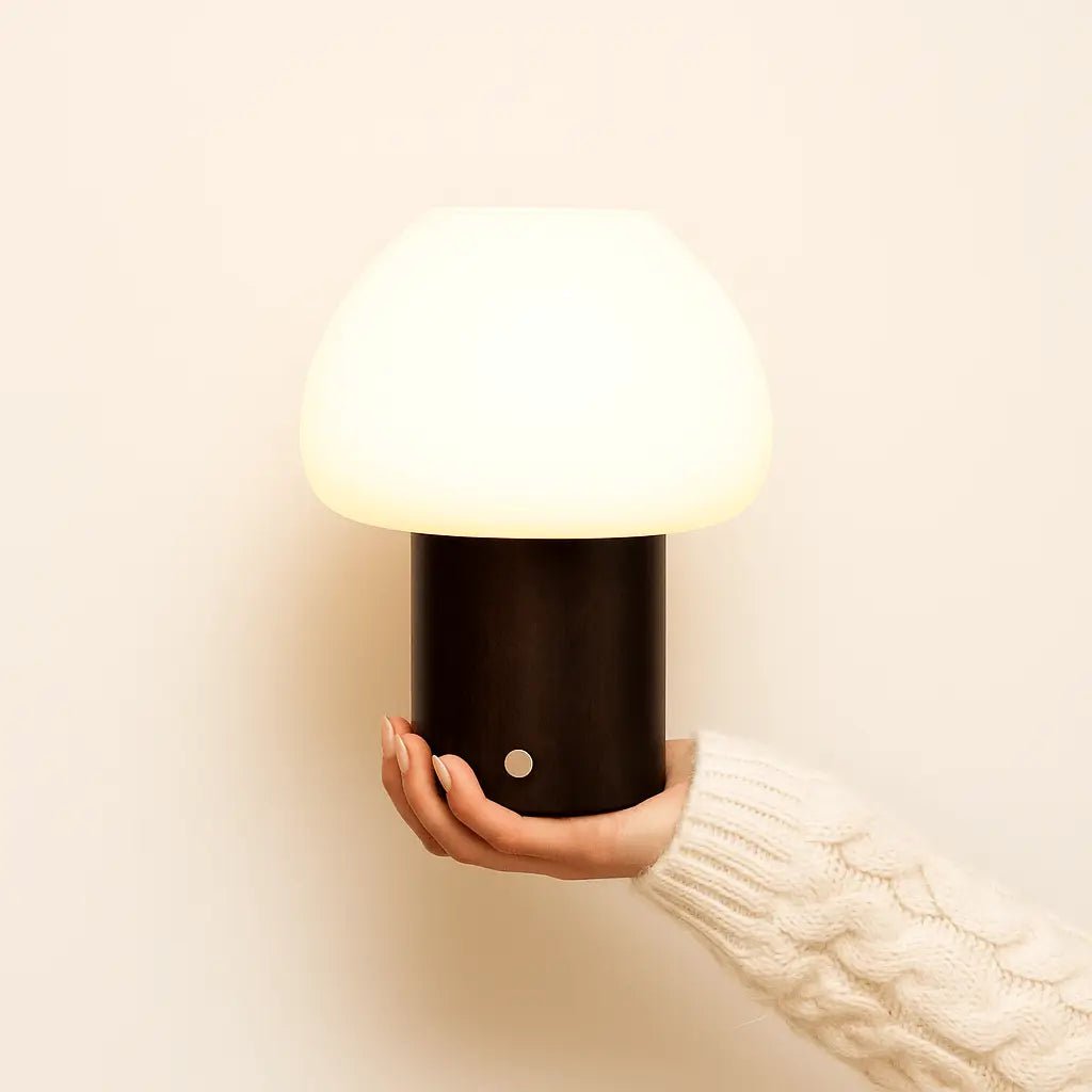 Fynn Donkerbruine Houten Lamp | Oplaadbaar, dimbaar en stijlvol