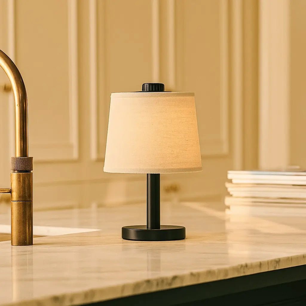 Rover zwarte houten oplaadbare lamp | Snoerloos, dimbaar en linnenmix