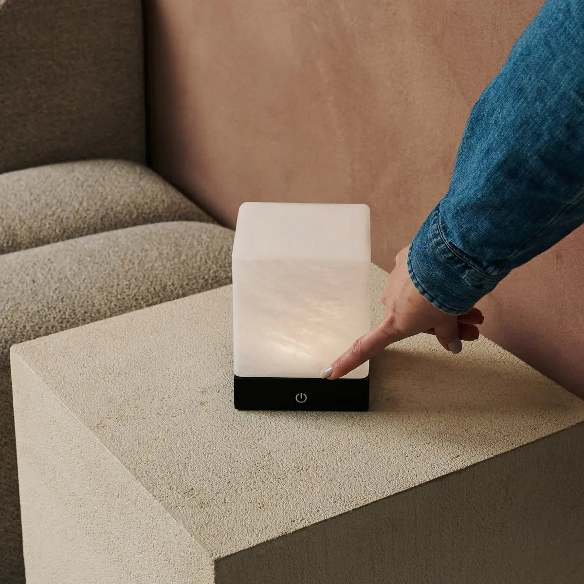 Yce Zwarte Draadloze Houten Lamp | Oplaadbaar, dimbaar en batterijduur van 100 uur