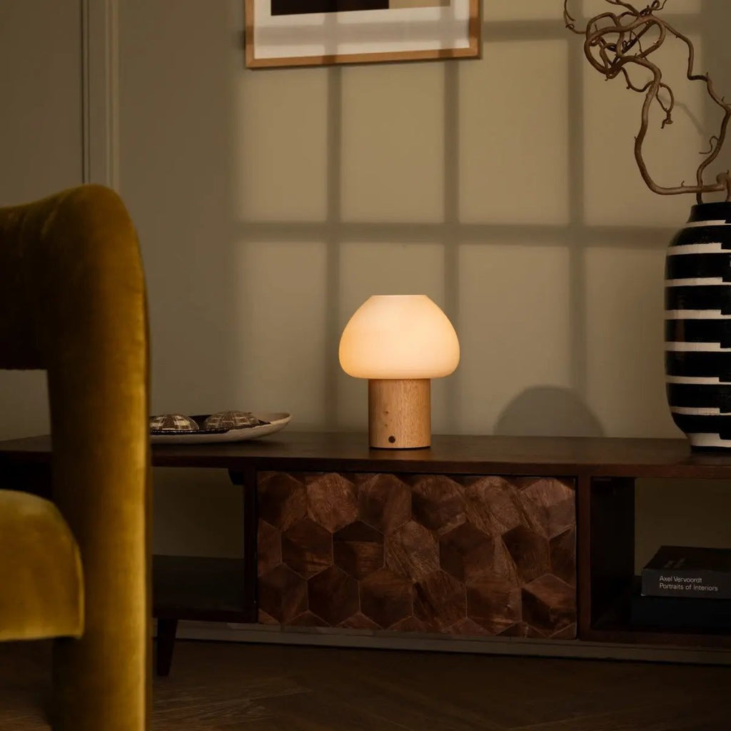 Fynn Lichtbruine Houten Lamp | Oplaadbaar, dimbaar en stijlvol