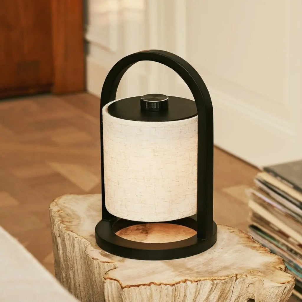 Rivier Zwarte Houten Oplaadbare Lamp | Linnenmix, veelzijdig en tot 100 uur batterijduur
