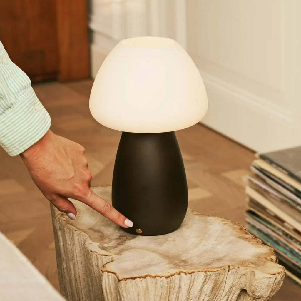 Beer Donkerbruin Oplaadbare Lamp | Draadloos, dimbaar en batterijduur tot 100 uur