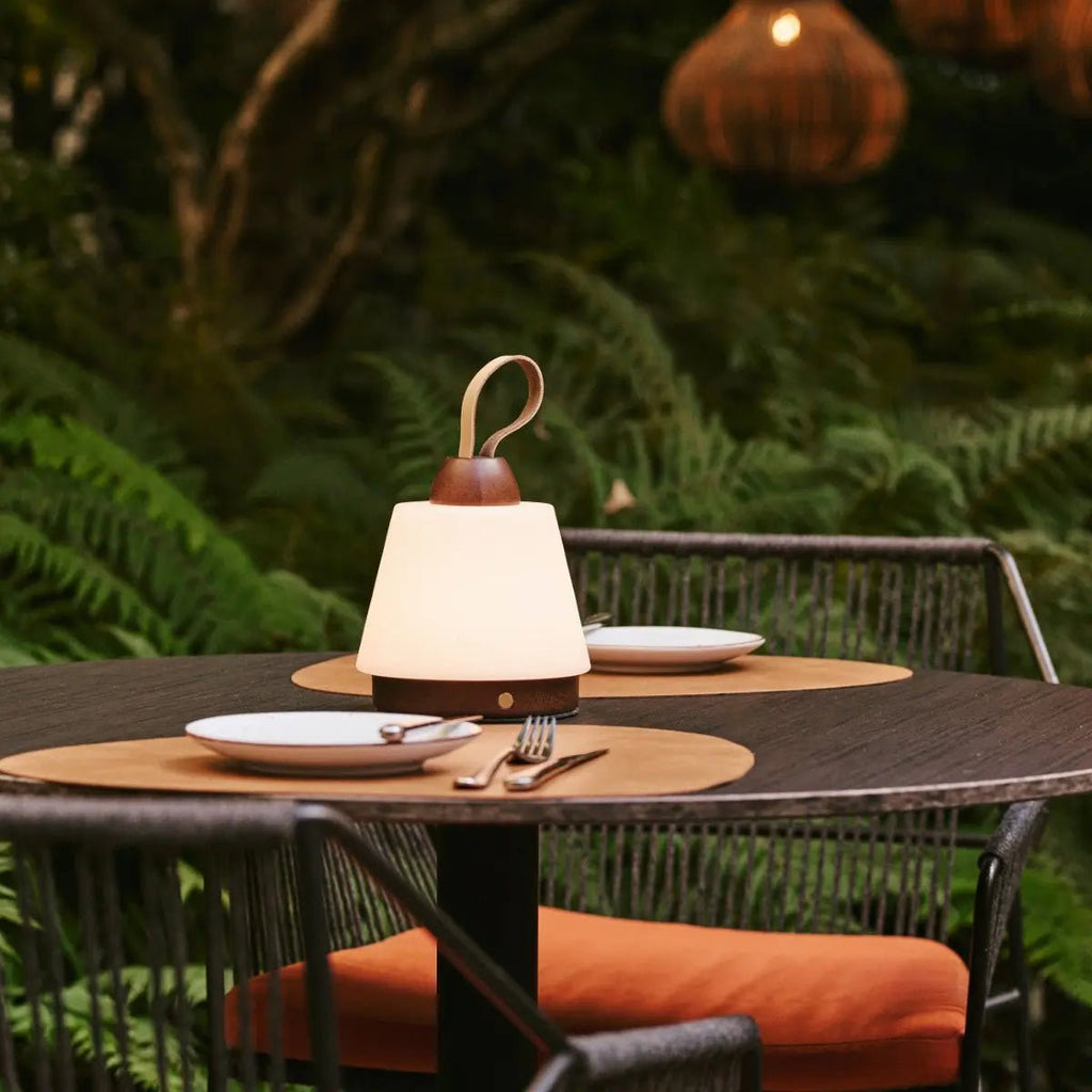 Liv Donkerbruin Oplaadbare Lamp | Leren band, dimbaar en 3 lichtmodi