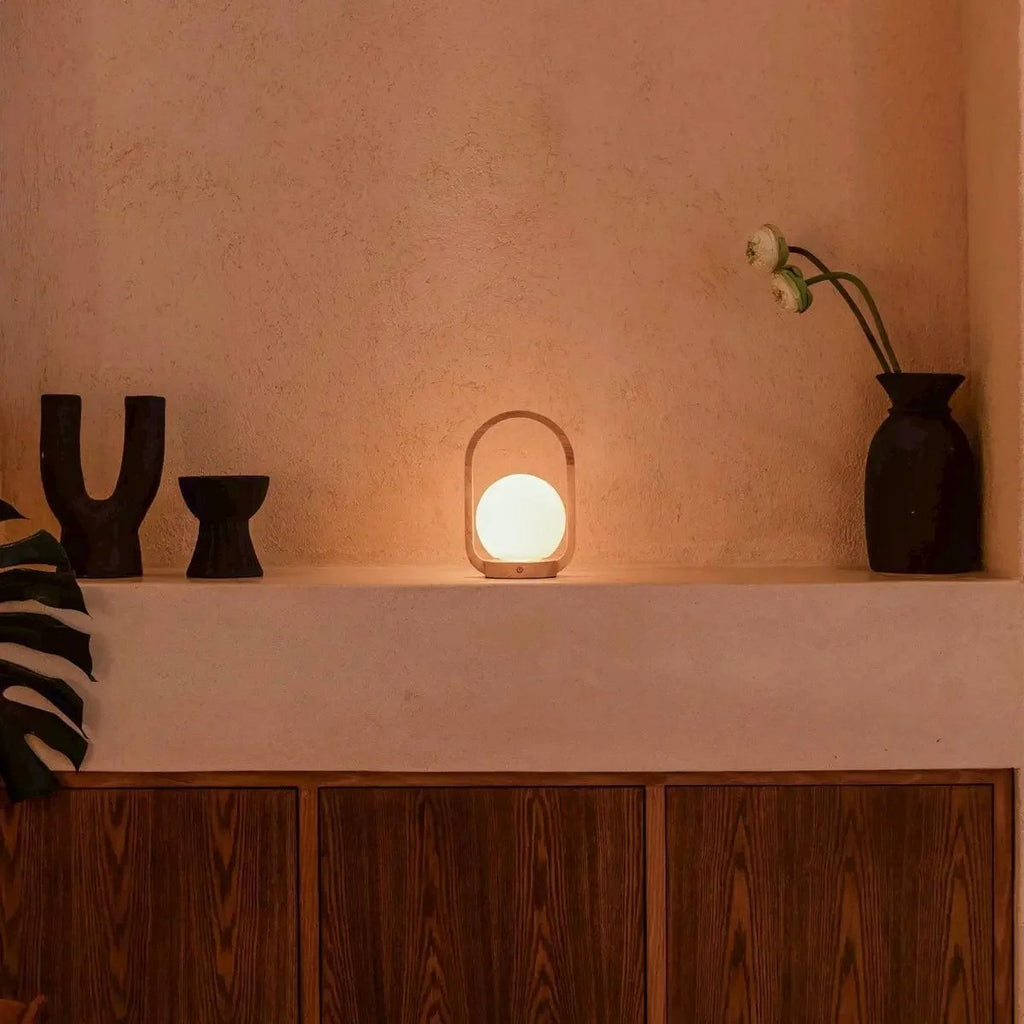 Skye Lichtbruine Houten Snoerloze Lamp | Oplaadbaar, dimbaar en 3 lichtmodi