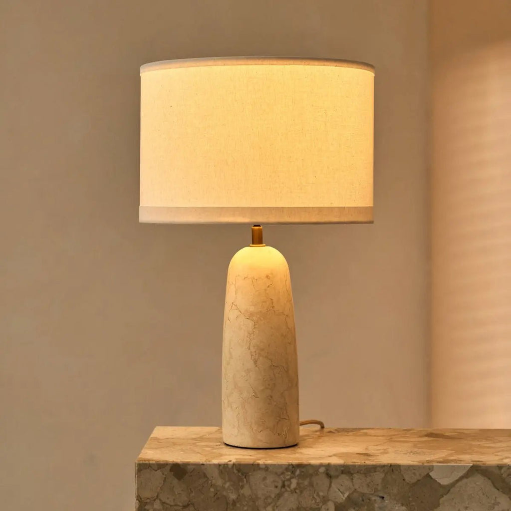 Charlotte Marmeren Lamp | Katoenen kap en elegante verlichting