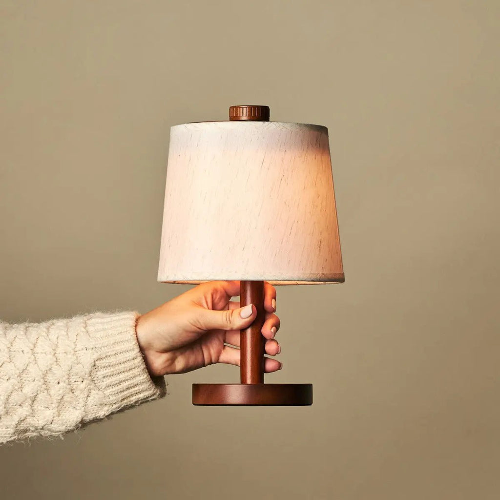 Rover kastanjebruine houten oplaadbare lamp | Snoerloos, dimbaar en linnenmix