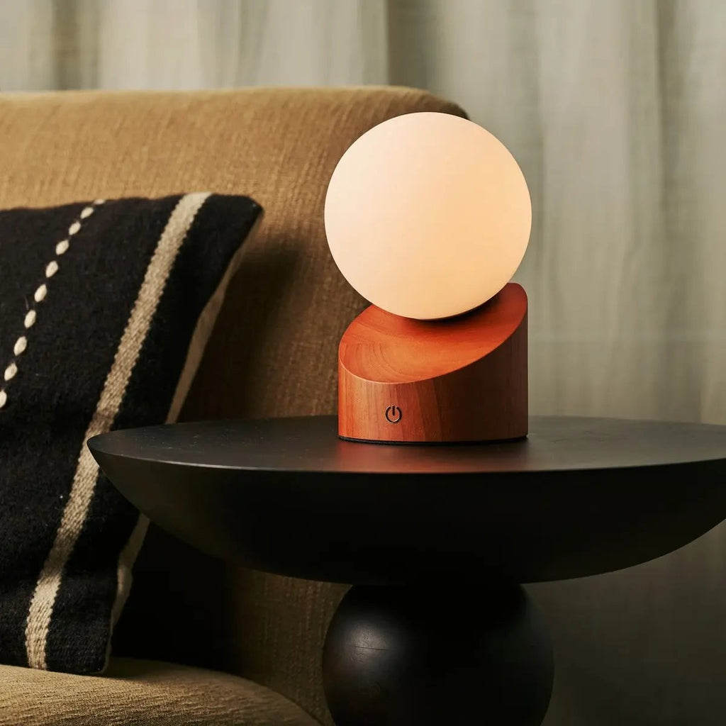 Morris kastanjebruine oplaadbare lamp | Stijlvol, draadloos en duurzaam ontwerp