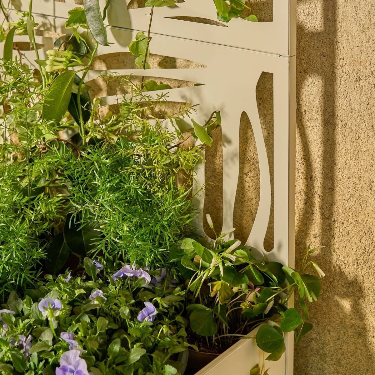 Plantenstandaard buiten Sapri Gebroken wit