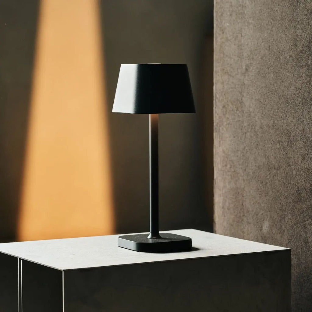 Ava Steengrijs Oplaadbare Tafellamp | Stijlvolle, draadloze lamp en dimbaar