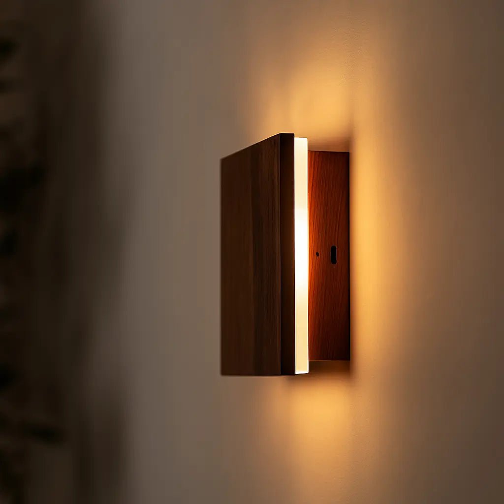 Lane Walnoot Snoerloze Wandlamp | Oplaadbaar en dimbaar ontwerp