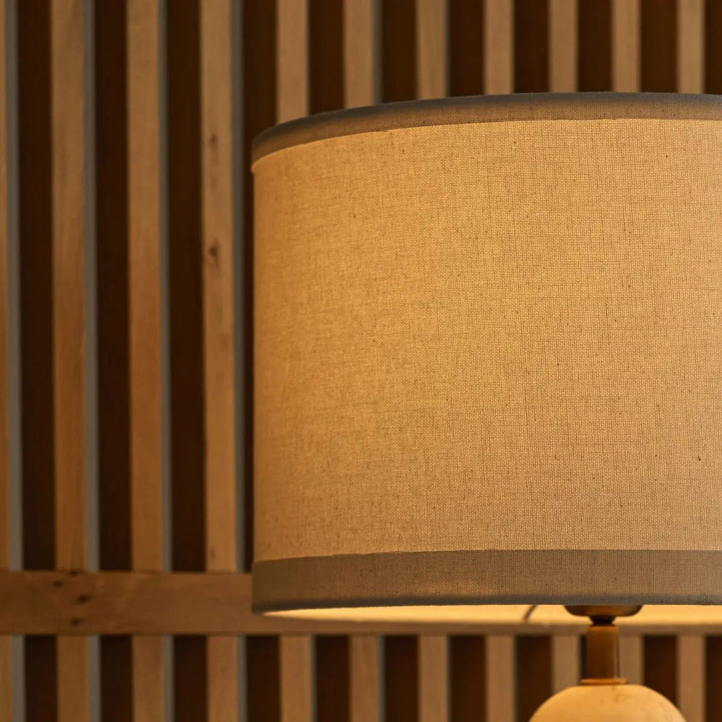 Charlotte Marmeren Lamp | Katoenen kap en elegante verlichting