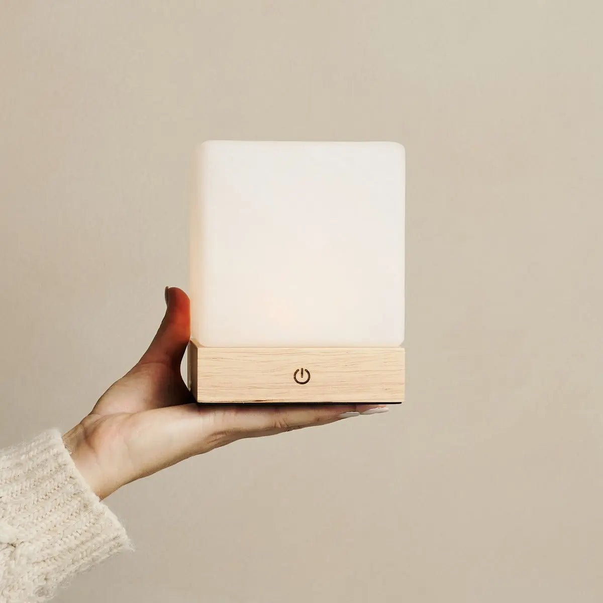 Yce Lichtbruine draadloze houten lamp | Oplaadbaar, dimbaar en batterijduur van 100 uur
