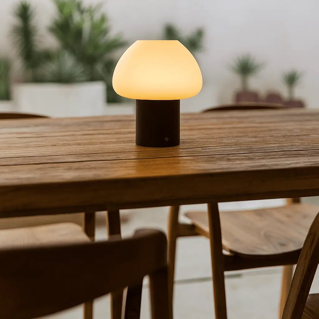 Fynn Donkerbruine Houten Lamp | Oplaadbaar, dimbaar en stijlvol
