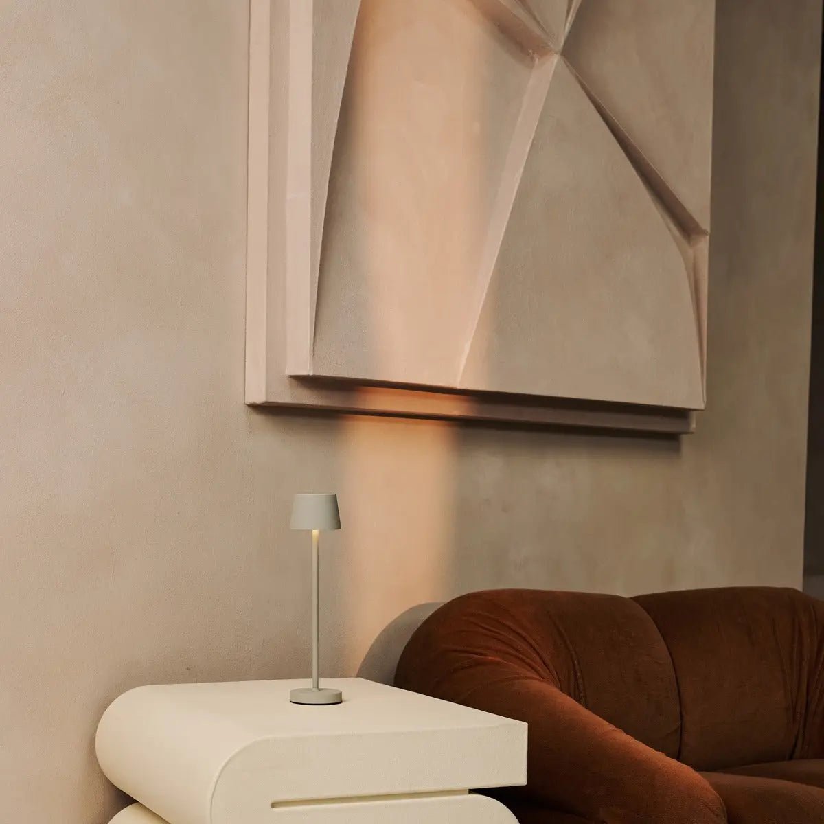 Vondel Mini Schaduwgrijs Snoerloze Lamp | Dimbaar en perfect voor horeca
