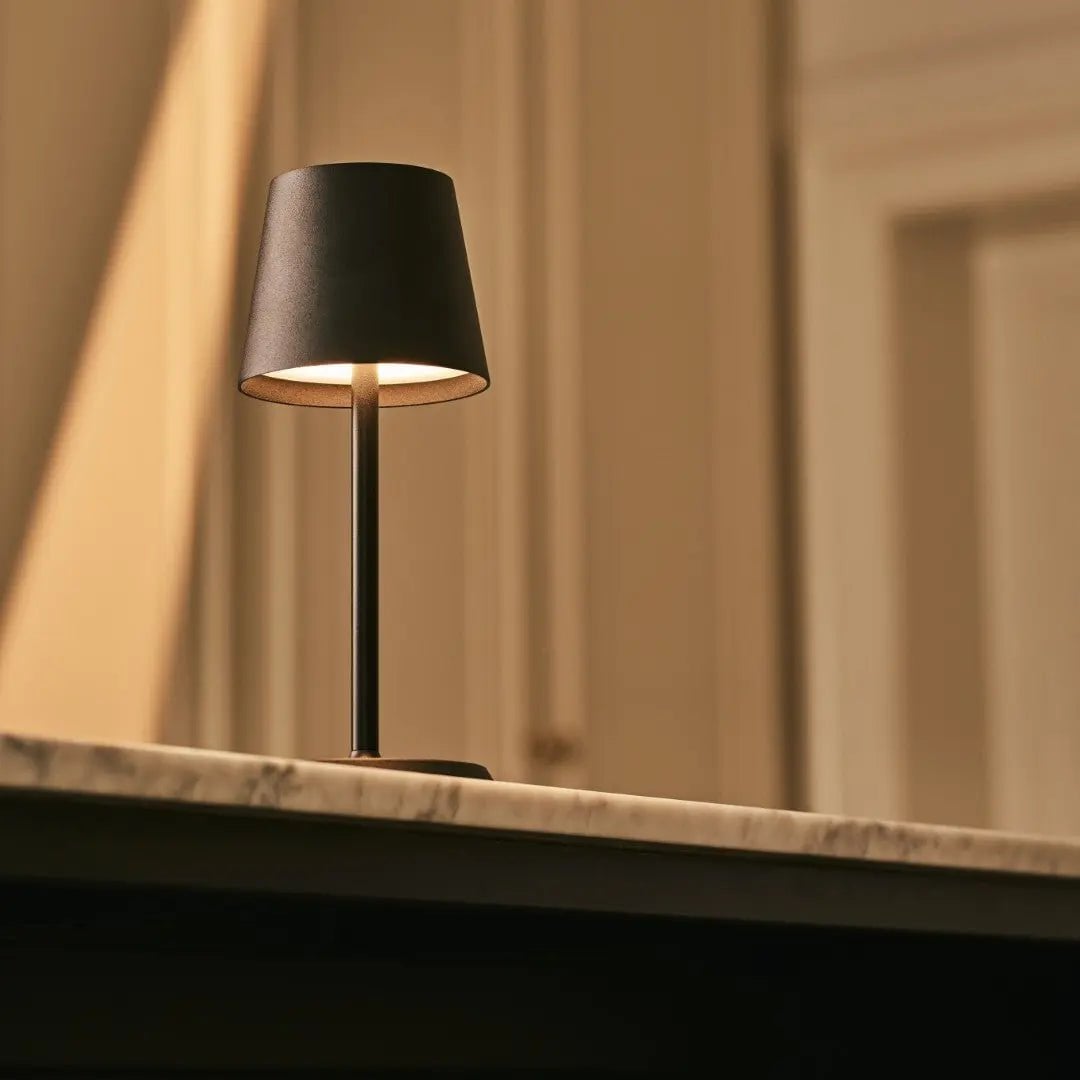 James Black Oplaadbare Tafellamp | Draadloos, dimbaar en elegant