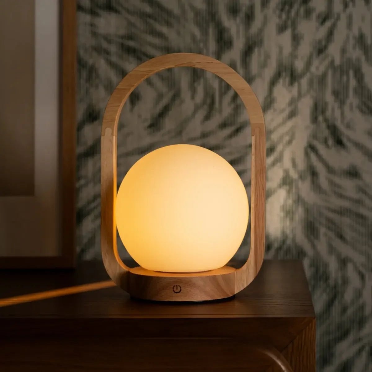 Skye Lichtbruine Houten Snoerloze Lamp | Oplaadbaar, dimbaar en 3 lichtmodi