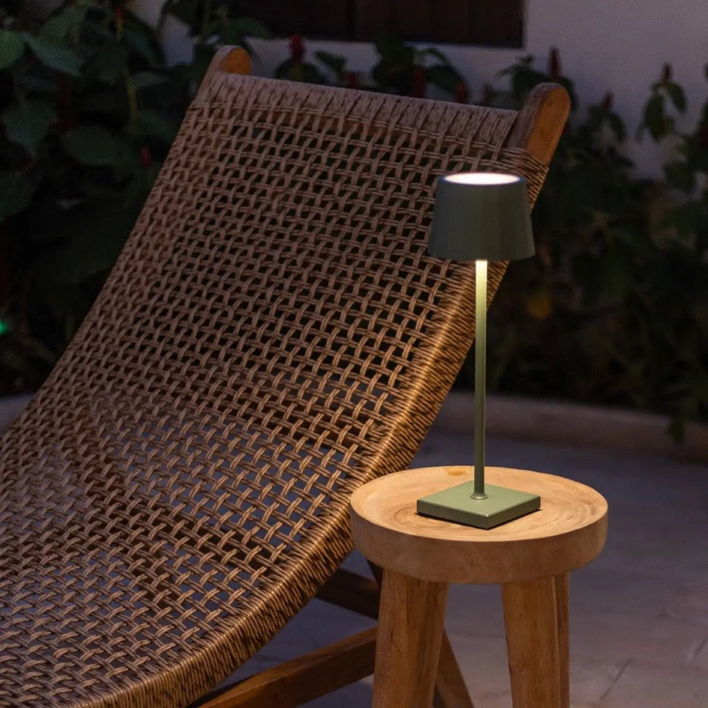 William Sage Groene Oplaadbare Tafellamp | USB-C, dimbaar, batterijduur van 120 uur