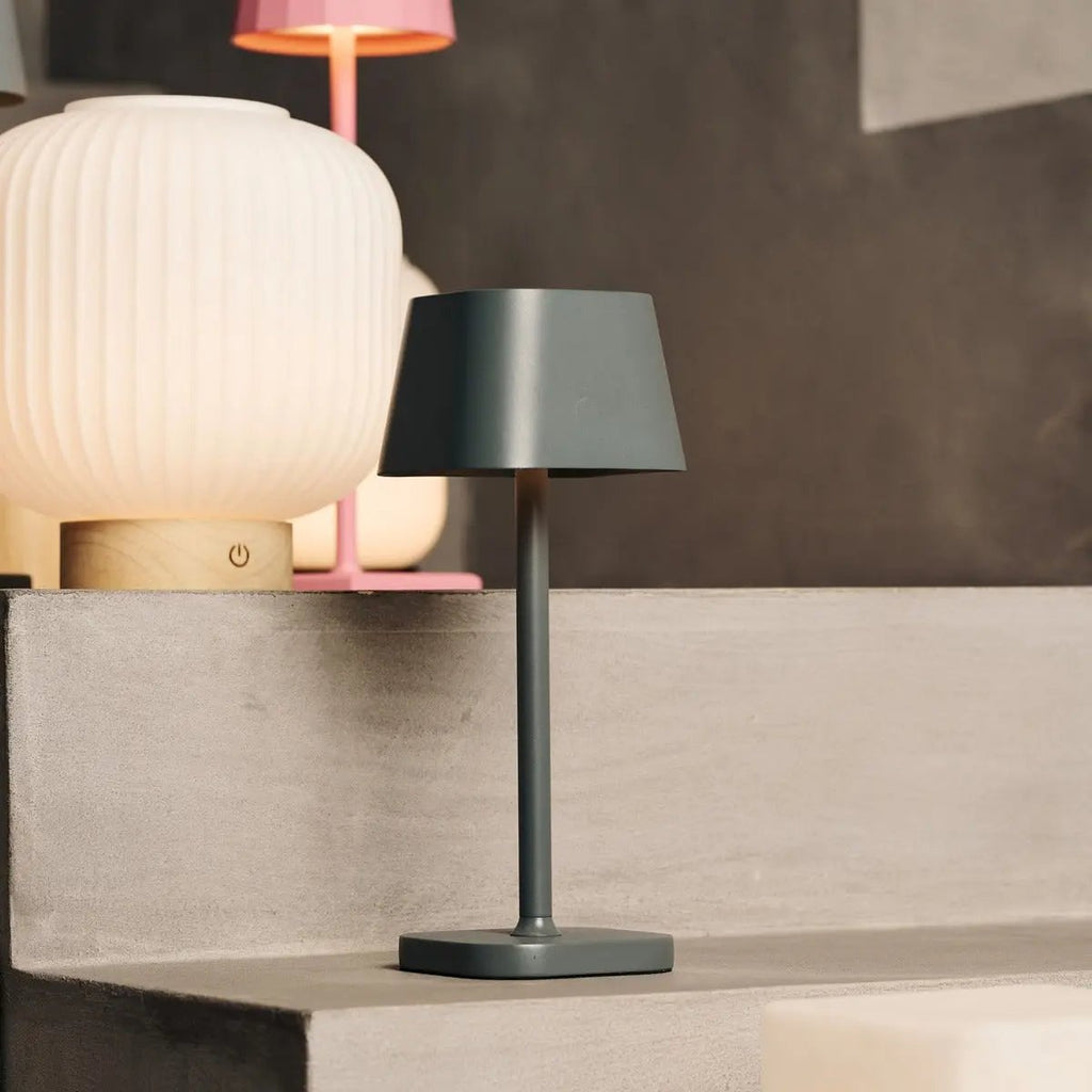 Ava Steengrijs Oplaadbare Tafellamp | Stijlvolle, draadloze lamp en dimbaar