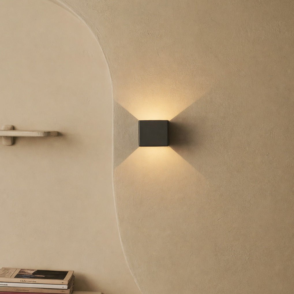 Tess Steengrijs Oplaadbare Wandlamp | Bewegingssensor, 20 lichtmodi en afstandsbediening
