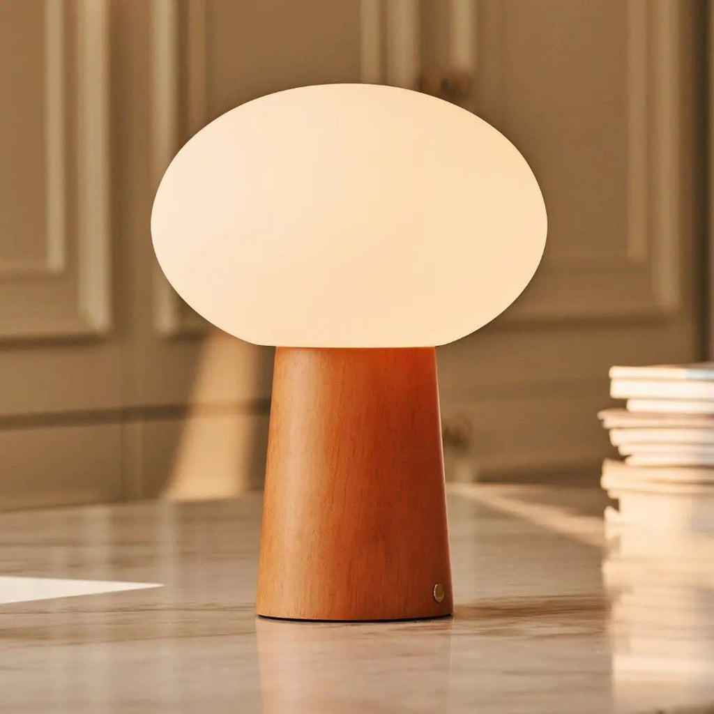 Max Kastanjebruine Houten Snoerloze Tafellamp | Oplaadbaar, glas, duurzaam ontwerp