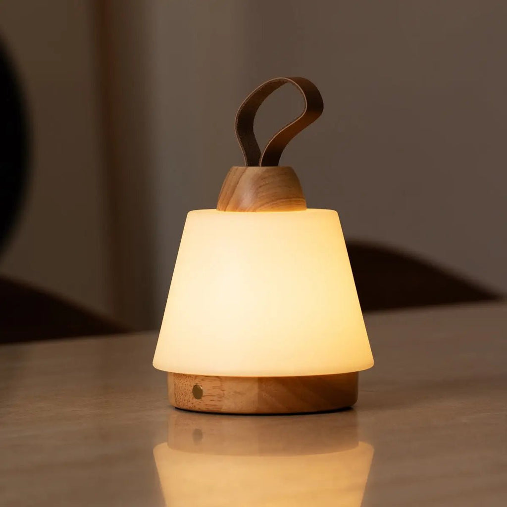 Liv Lichtbruin Oplaadbare Lamp | Leren band, dimbaar en 3 lichtmodi