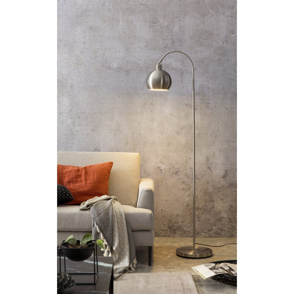 Vloerlamp van metaal met RVS look