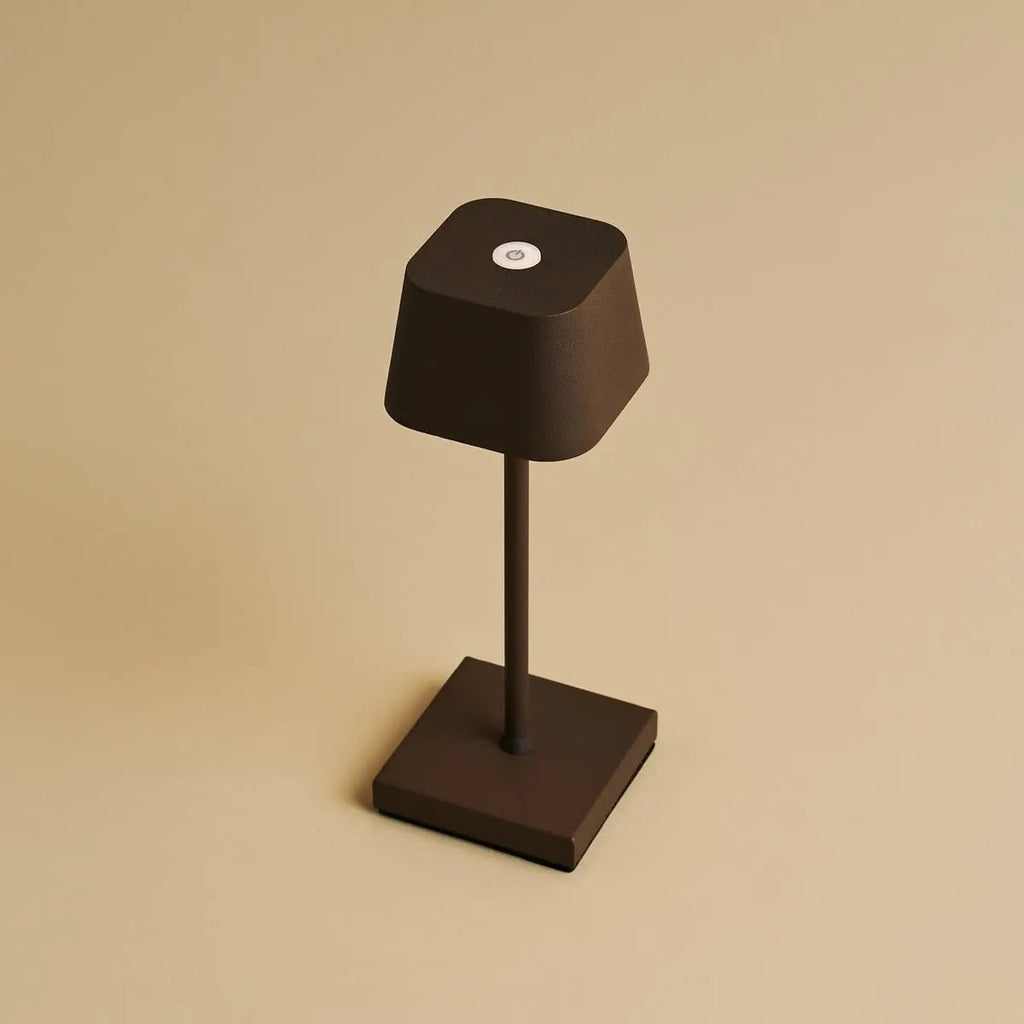 Sarphati Mini Mokka Bruin Snoerloze Tafellamp | Oplaadbaar via laadstation en 3 lichtmodi