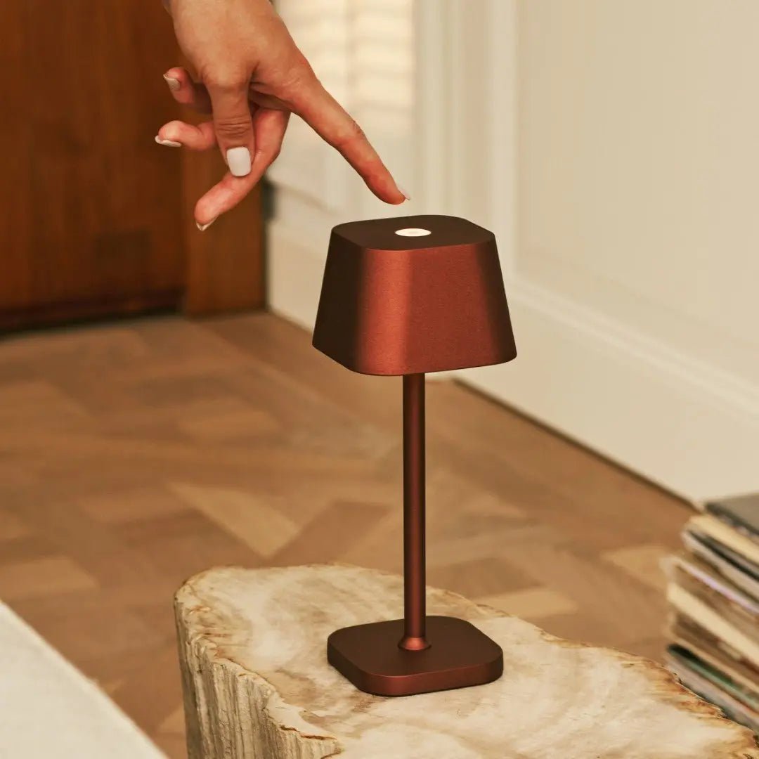 Ava Bronzen Oplaadbare Tafellamp | Stijlvol, draadloos en dimbaar