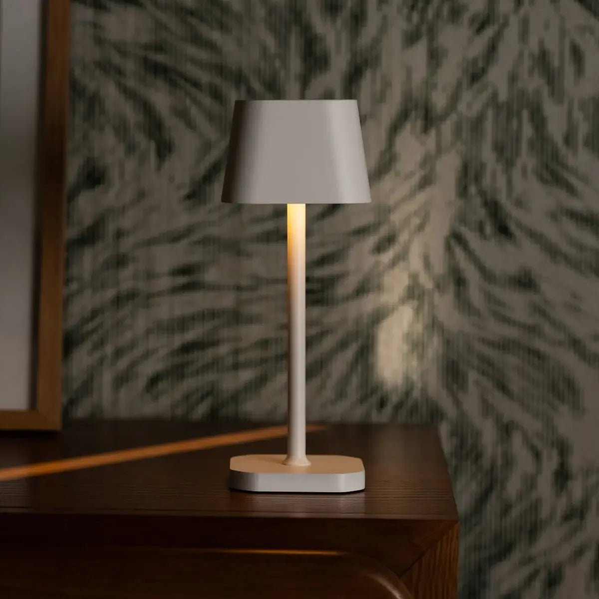 Ava Witte Oplaadbare Tafellamp | Stijlvolle, draadloze en dimbare verlichting