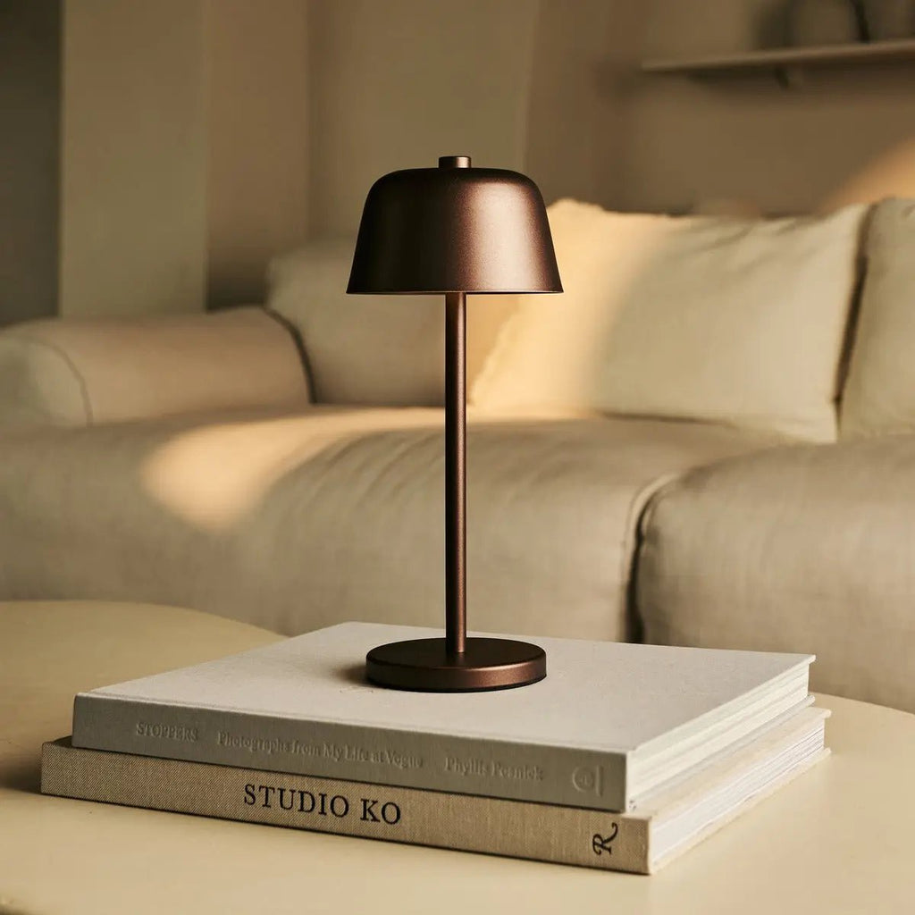 Anton Espresso Brown oplaadbare tafellamp | Stijlvolle en draadloze verlichting