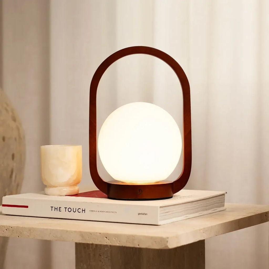 Skye kastanjebruine houten draadloze lamp | Oplaadbaar, dimbaar en 3 lichtmodi
