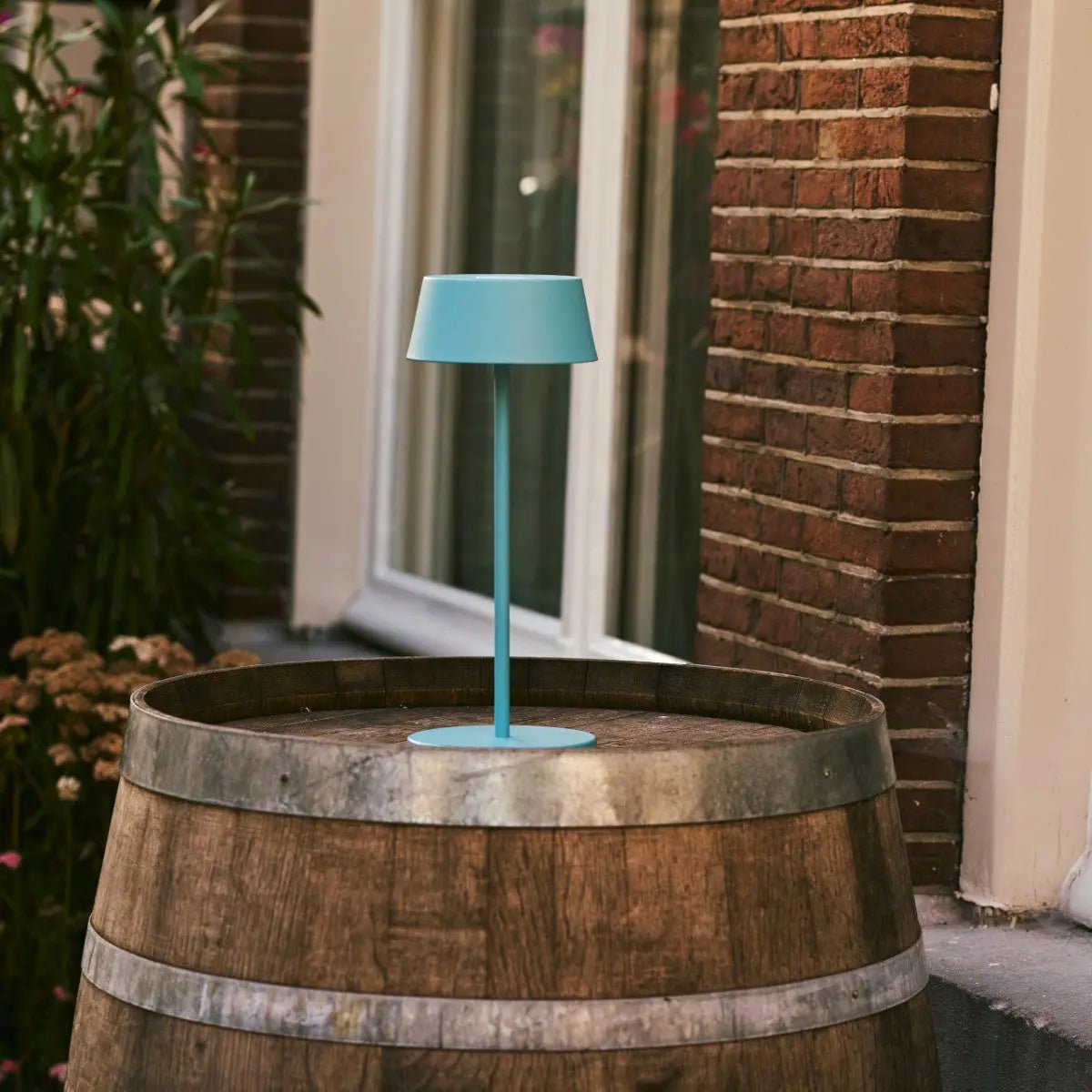 Hugo Amsterdams Blauwe Oplaadbare Tafellamp | Dimbaar, stijlvol en draadloos