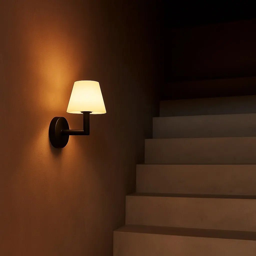 Ted Black houten oplaadbare wandlamp | Draadloze en dimbare verlichting