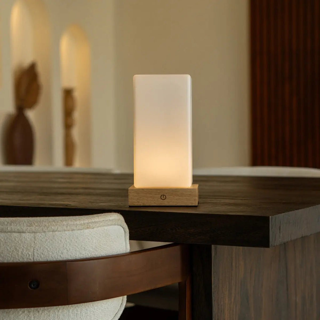 Zayn Lichtbruine Houten Oplaadbare Tafellamp | Dimbaar, glas en draadloos