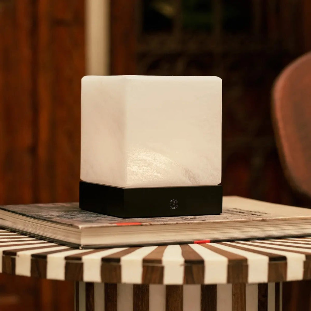 Yce Zwarte Draadloze Houten Lamp | Oplaadbaar, dimbaar en batterijduur van 100 uur