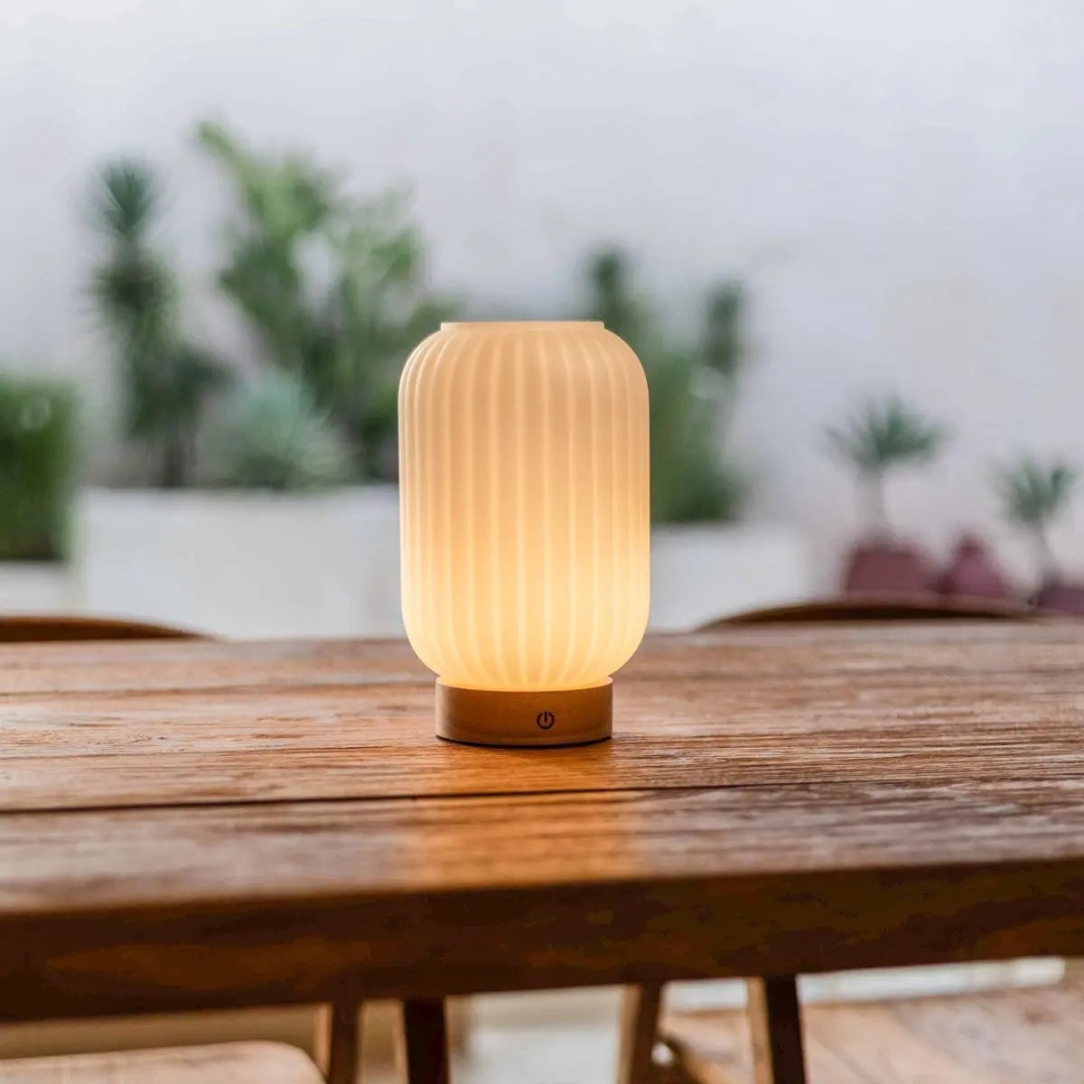 Lilly Lichtbruine Unieke Oplaadbare Lamp | 3 lichtmodi, dimbaar en batterijduur van 100 uur