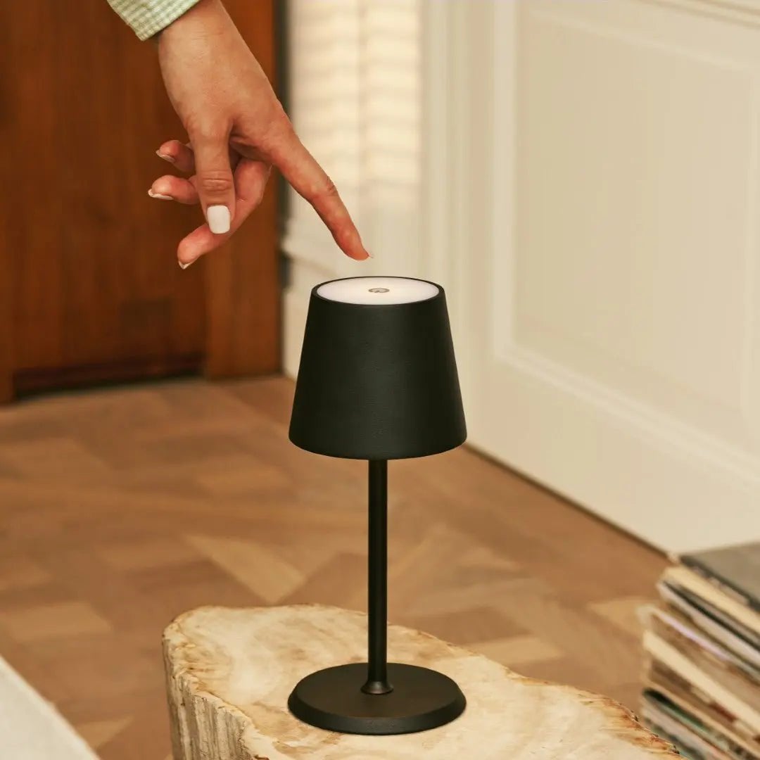 James Black Oplaadbare Tafellamp | Draadloos, dimbaar en elegant