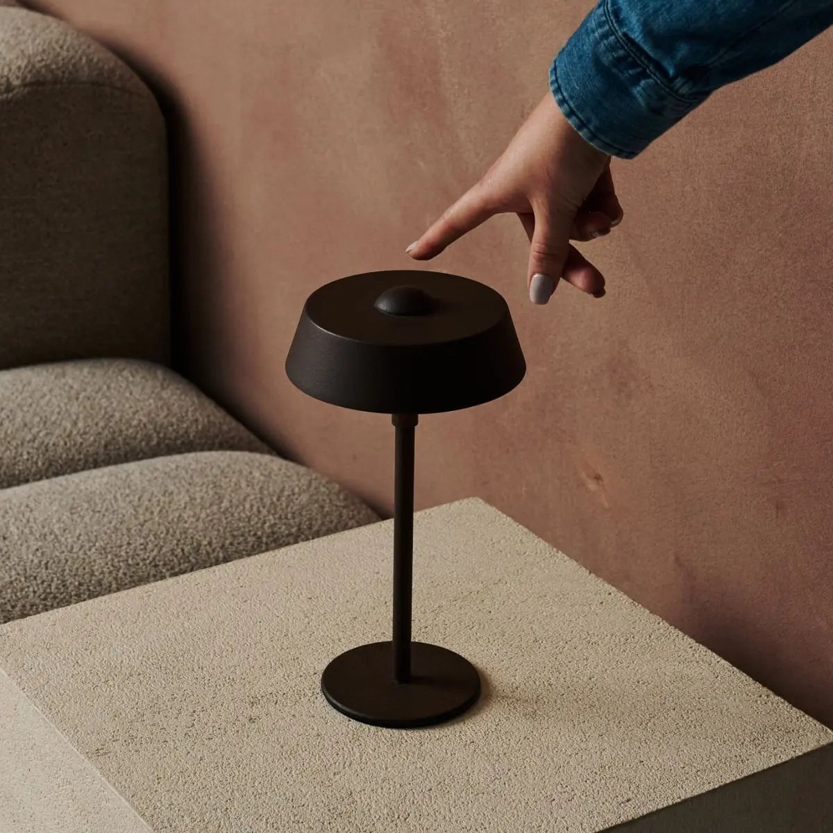 Luca Mokka Bruin USB Oplaadbare Lamp | Minimalistisch, speels & dimbaar