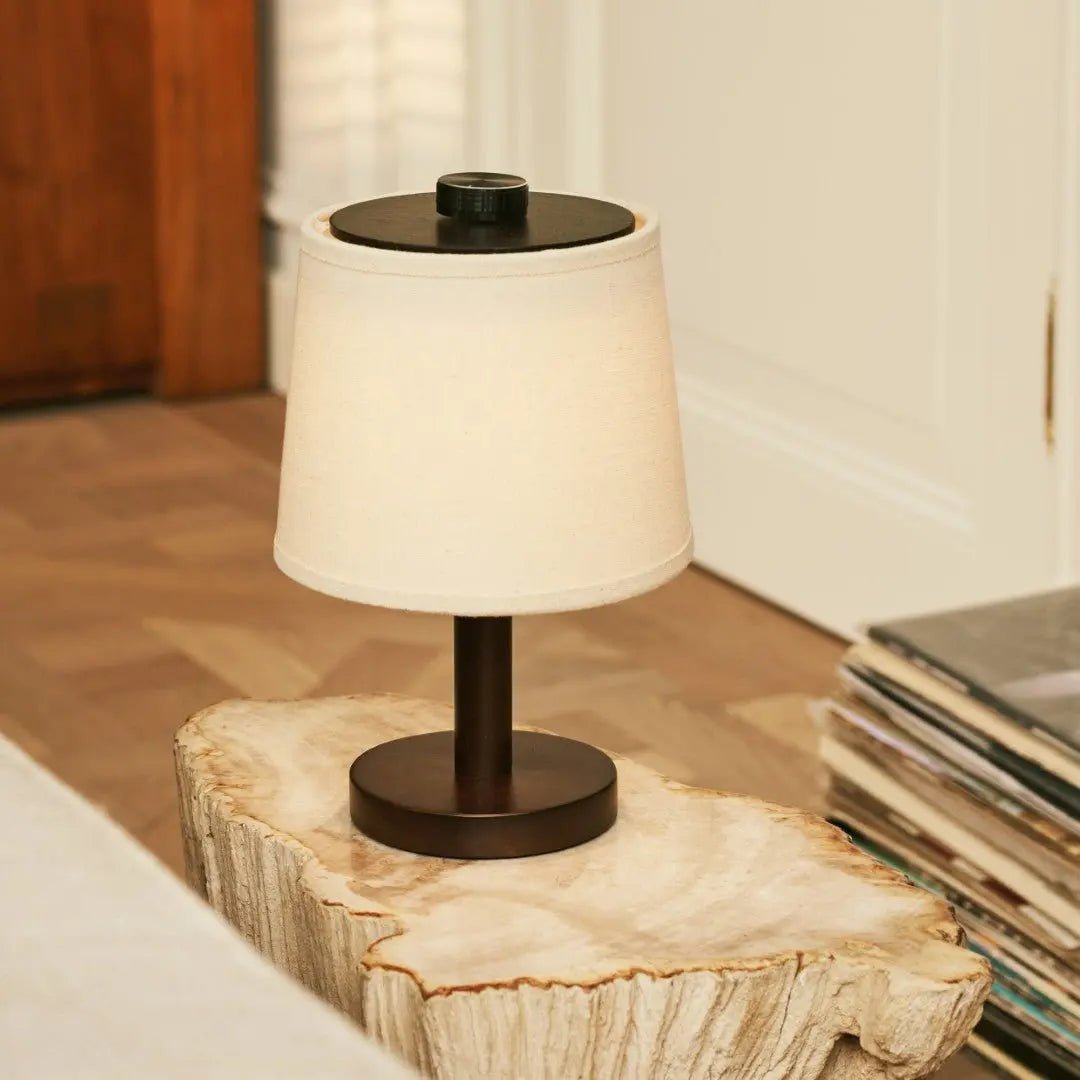 Rover Donkerbruine Houten Oplaadbare Lamp | Snoerloos, dimbaar en linnenmix