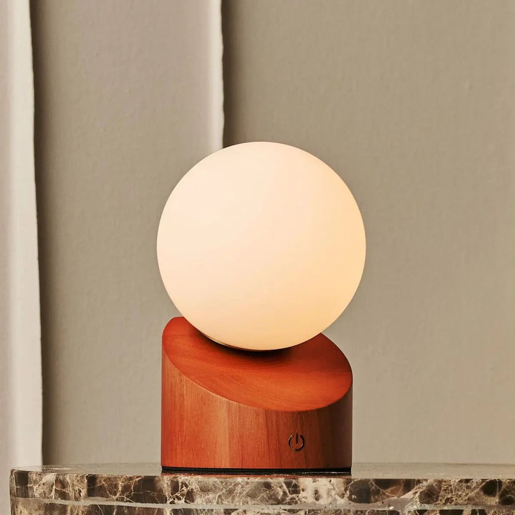 Morris kastanjebruine oplaadbare lamp | Stijlvol, draadloos en duurzaam ontwerp