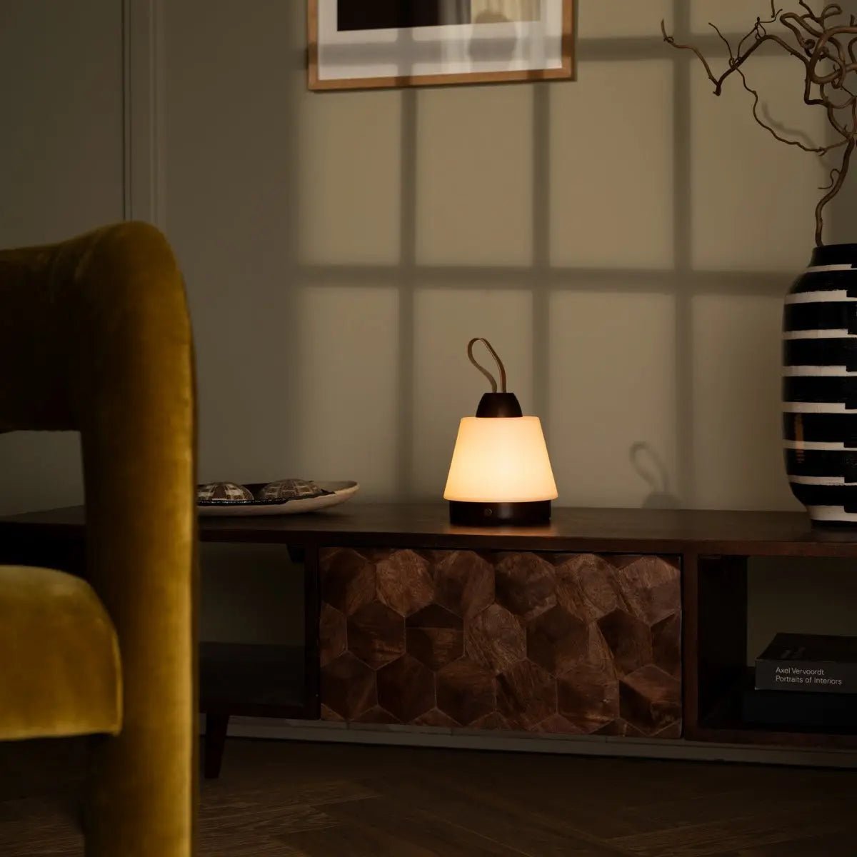 Liv Donkerbruin Oplaadbare Lamp | Leren band, dimbaar en 3 lichtmodi
