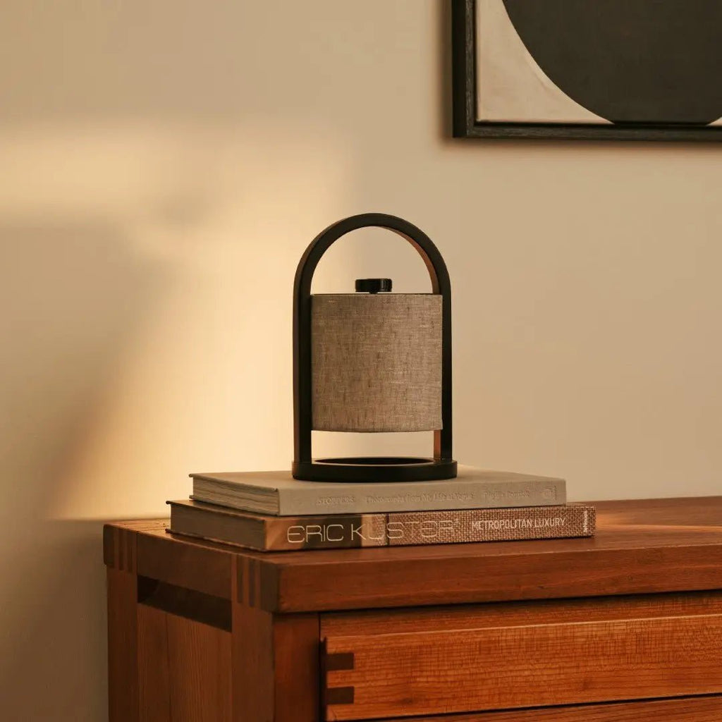 River Zwart & Grijs Houten Oplaadbare Lamp | Linnenmix, veelzijdig en tot 100 uur batterijduur