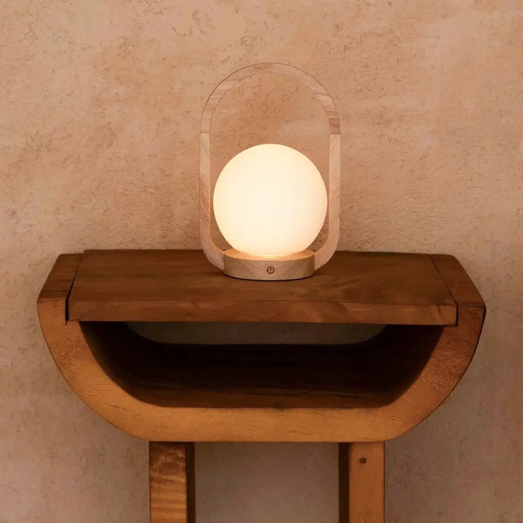 Skye Lichtbruine Houten Snoerloze Lamp | Oplaadbaar, dimbaar en 3 lichtmodi