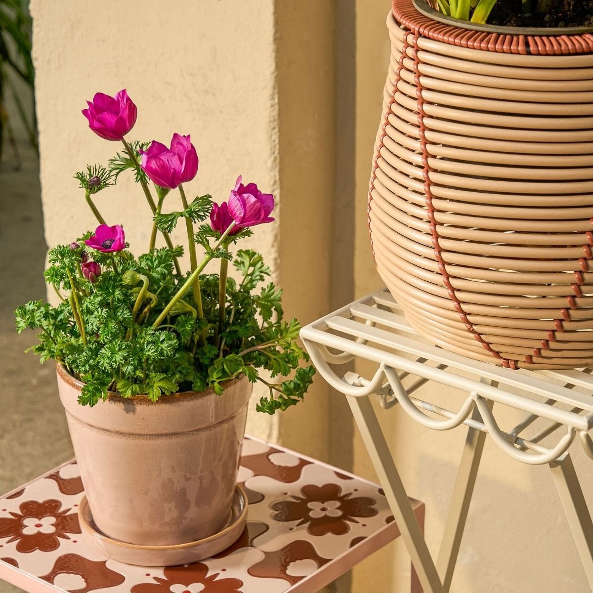 Plantenstandaard buiten Rosalie Gebroken wit