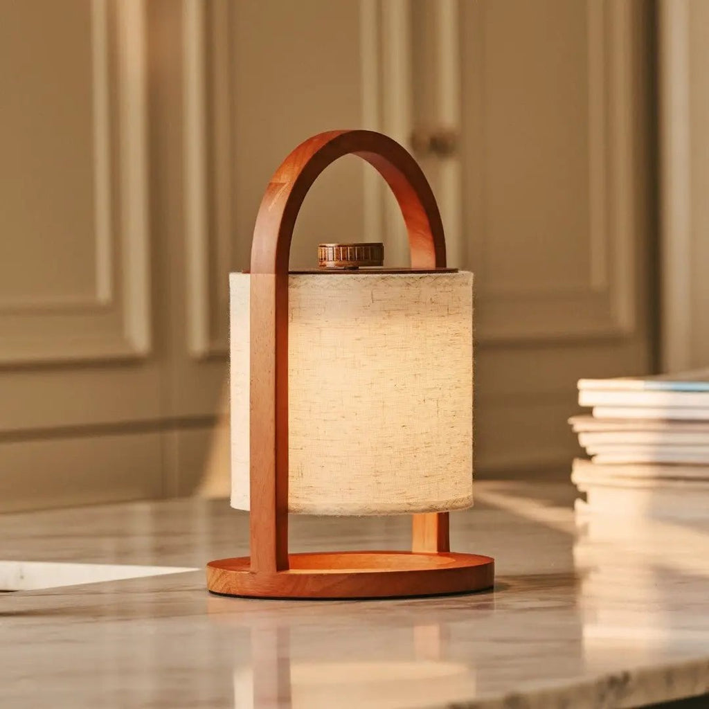 Rivierkastanjebruine houten oplaadbare lamp | Linnenmix, veelzijdig en tot 100 uur batterijduur