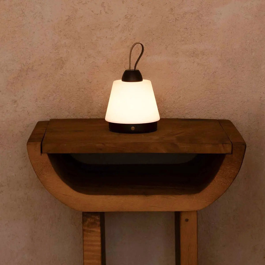 Liv Donkerbruin Oplaadbare Lamp | Leren band, dimbaar en 3 lichtmodi
