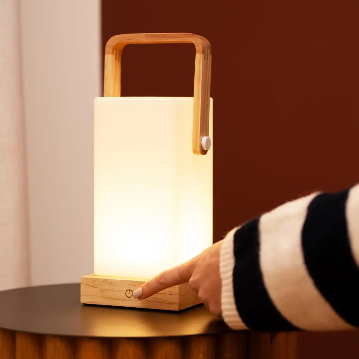 Harper Lichtbruine Houten Lamp | Draagbaar, oplaadbaar en veelzijdig