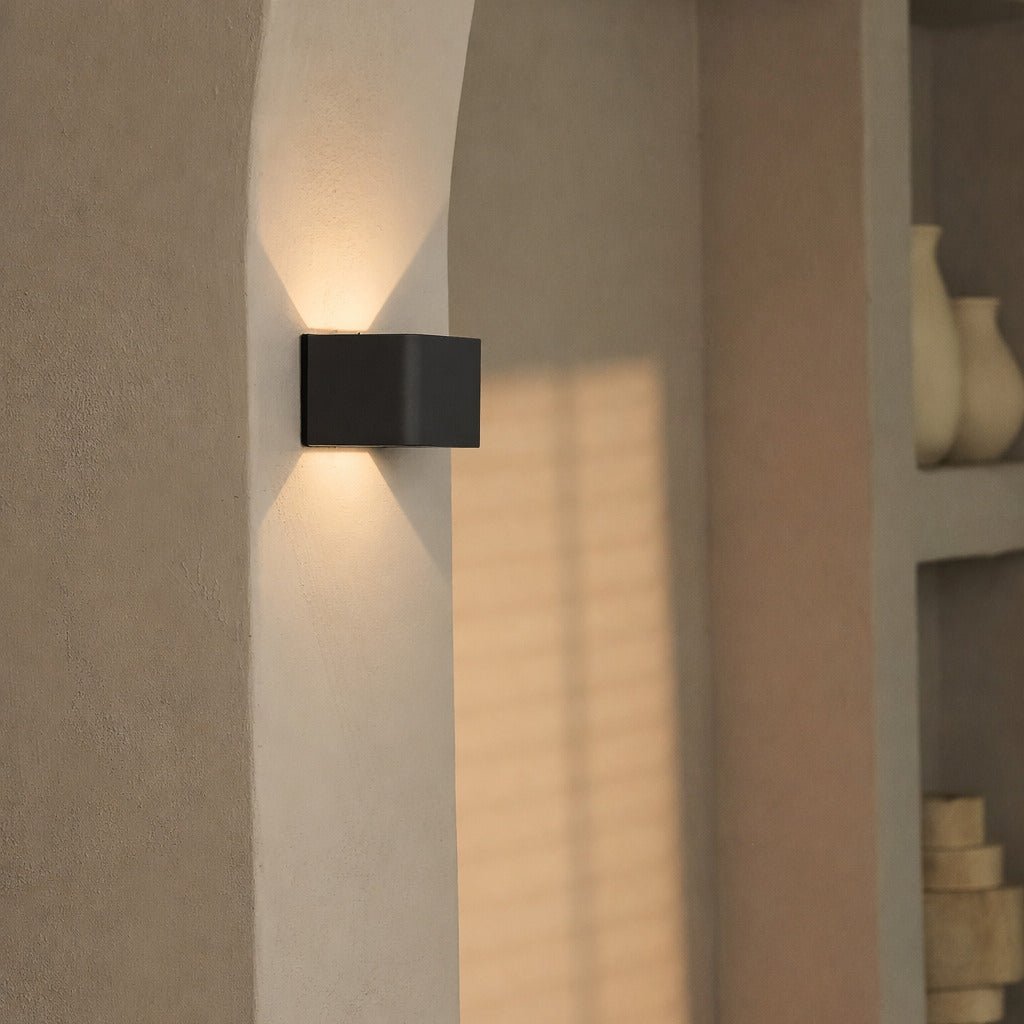Tess Steengrijs Oplaadbare Wandlamp | Bewegingssensor, 20 lichtmodi en afstandsbediening