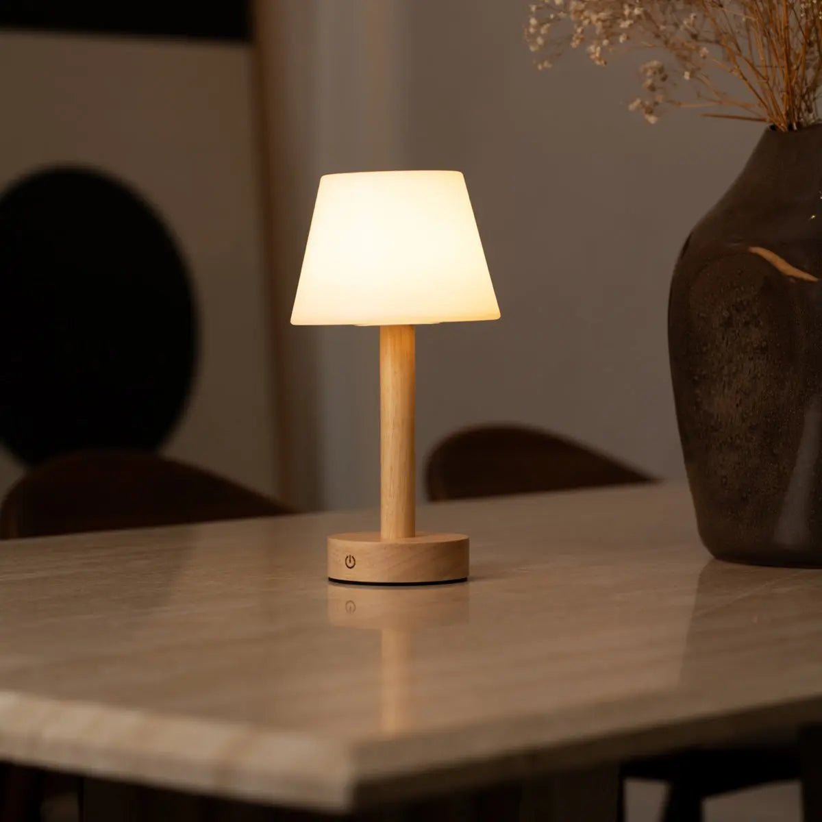 Zoë Lichtbruine Houten Oplaadbare Tafellamp | Dimbaar, USB-C en tot 80 uur batterijduur