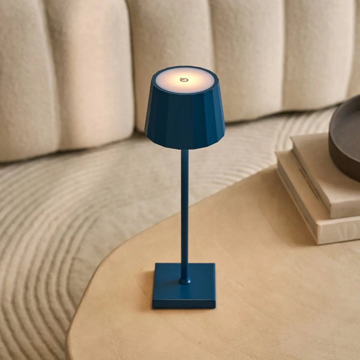 Wouter Delfts Blauw Oplaadbare Tafellamp | Draadloos opladen en batterijduur van 120 uur